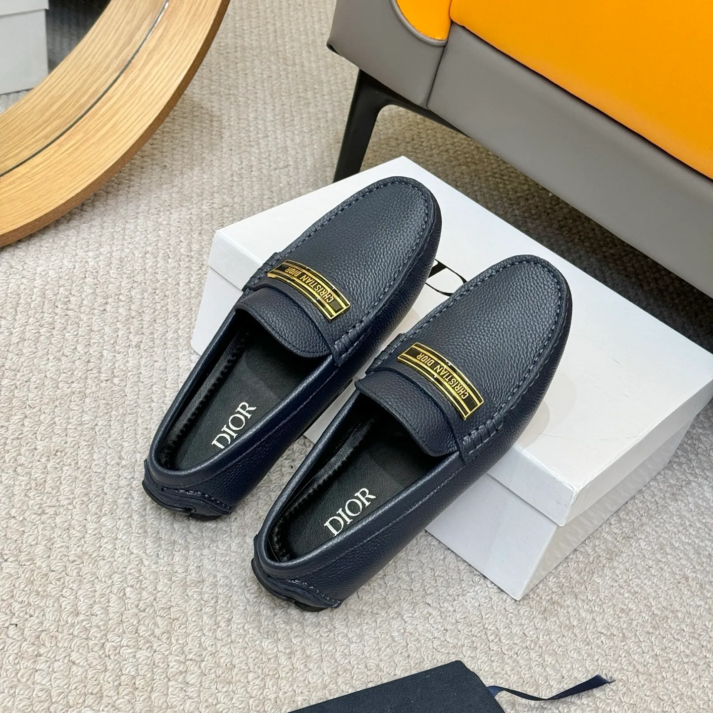 Men's clothing and shoes 💰420! (Yangli) Quality DIOR [Dior’s latest arrival] real auction hot-selling Doudou shoes 🔍DIOR) new Doudou shoes 👍Belgian designer Martin Margiela serves as Gucci shoe designer y full of charm, luxury style gentleman upper: imported cowhide, lining with spring sweat-absorbent first-layer sheepskin. Outsole Brand outsole, the last stitching on the bottom will never come off; equipped with classic Gucci exquisite hardware C D buckle💋The whole pair of shoes is fashionable and casual without losing high-end style; standard 38-46